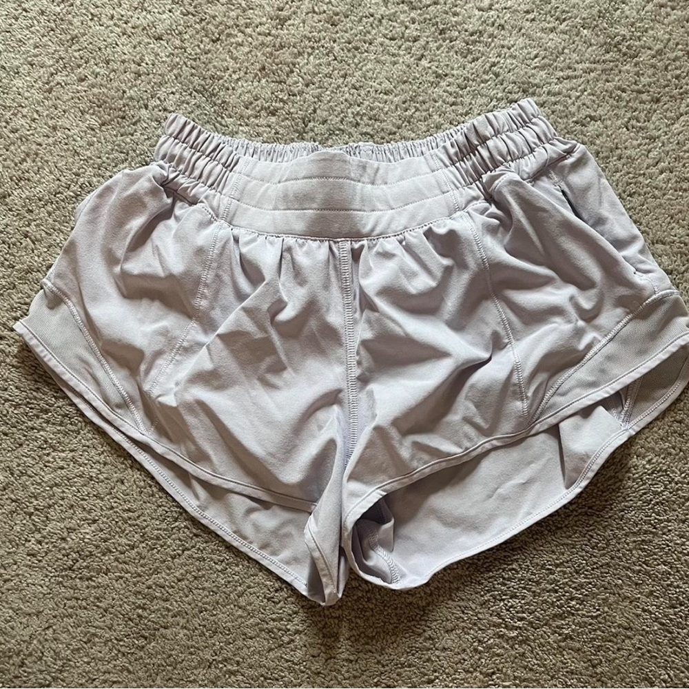 Lululemon lavender hotty hots 2.5”